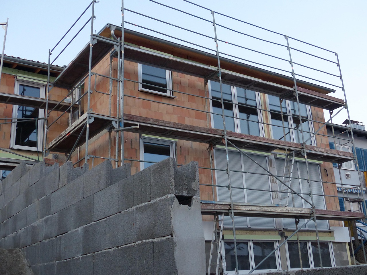 最新农村建房趋势与特色概述