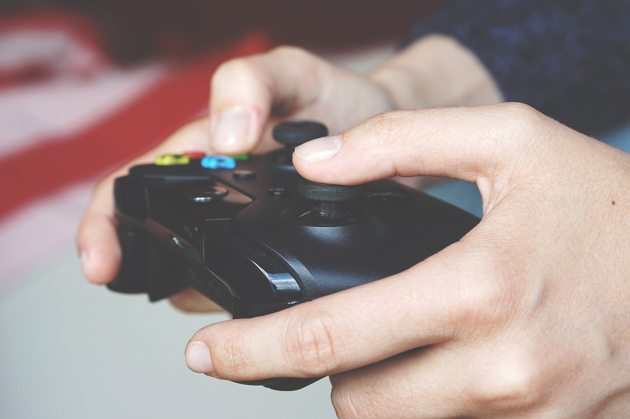 最新款Xbox手柄重塑游戏交互体验